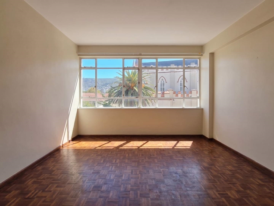 1 Bedroom Property for Sale in Gardens Western Cape